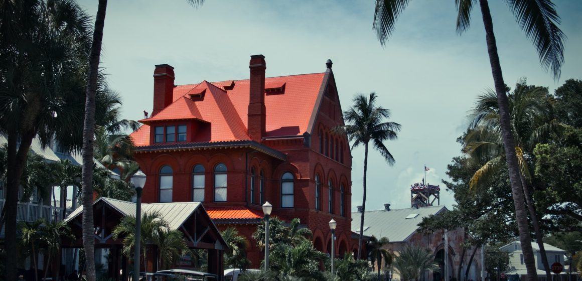 A Real Estate License Is Your Ticket to Flipping Houses in Florida